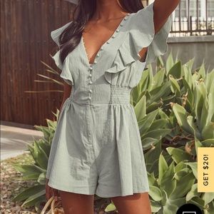 Safe green ruffled buttoned romper